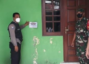 Antisipasi Gelombang ke 3 Covid-19, Sat Binmas Polres Karanganyar Sambangi Warga