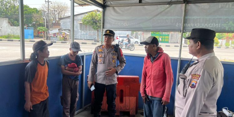 Polres Karanganyar Bina Pengamen di Exit Tol Kebakkramat