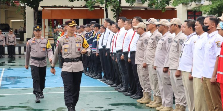 Kapolres Karanganyar Pimpin Apel Kesiapsiagaan Bencana, Pastikan Siap Sarana dan Personel